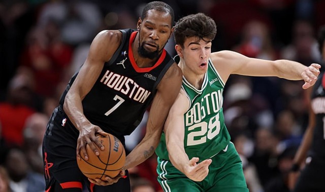 开云体育-火箭全队的进攻都一片混乱，连杜兰特的手感都出现了明显的下滑？